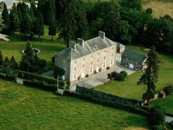 Maison 31 pièces 964 m²