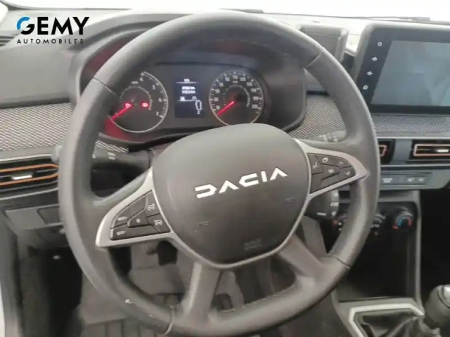 Dacia Sandero eco-g 100 — photo 28