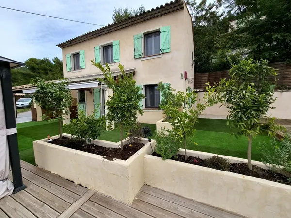 Villa au calme, Gilette