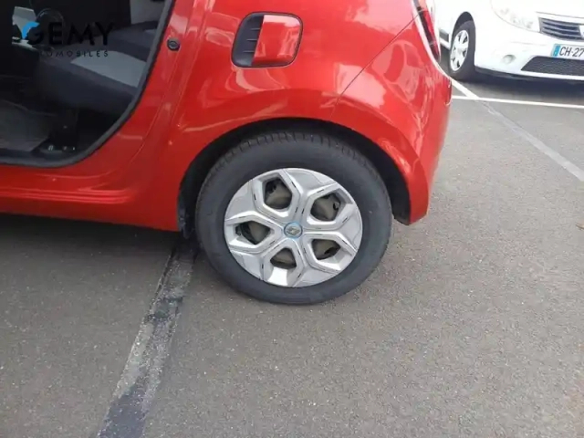 Renault Twingo iii achat intégral - 21 — photo 11