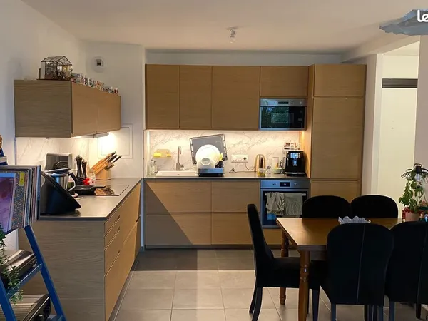 T3 avec terrasse de 23 m², parking et cave - Schiltigheim