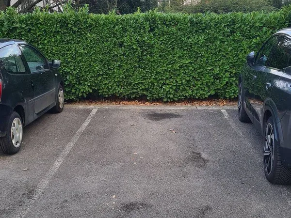 Parking 12 m²