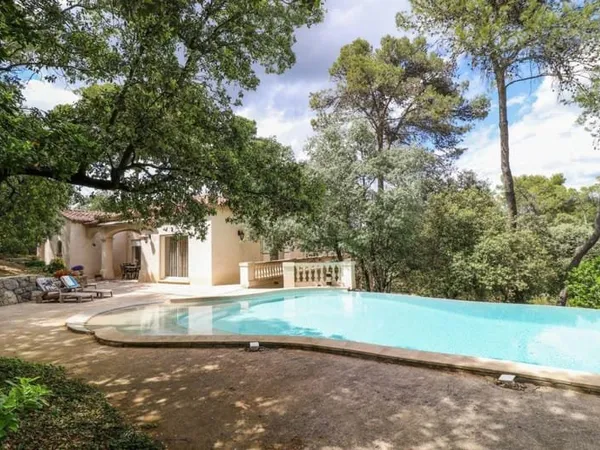 Maison Vente Saint-Mathieu-de-Tréviers 5p 150m² 728000€