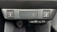 Toyota Yaris 116h Collection 5p MY22 — photo 22