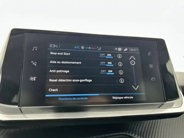 Peugeot 208 puretech 75 s&amp;s bvm5 — photo 87