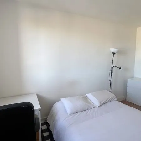 Chambre à louer proche de Paris