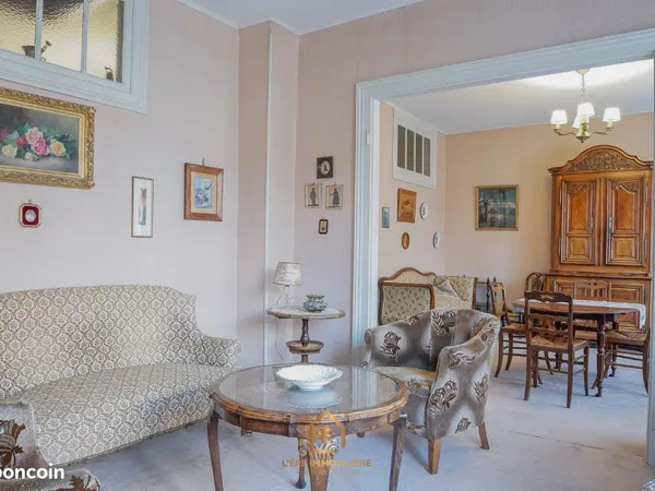 Maison 6 pièces 196 m²