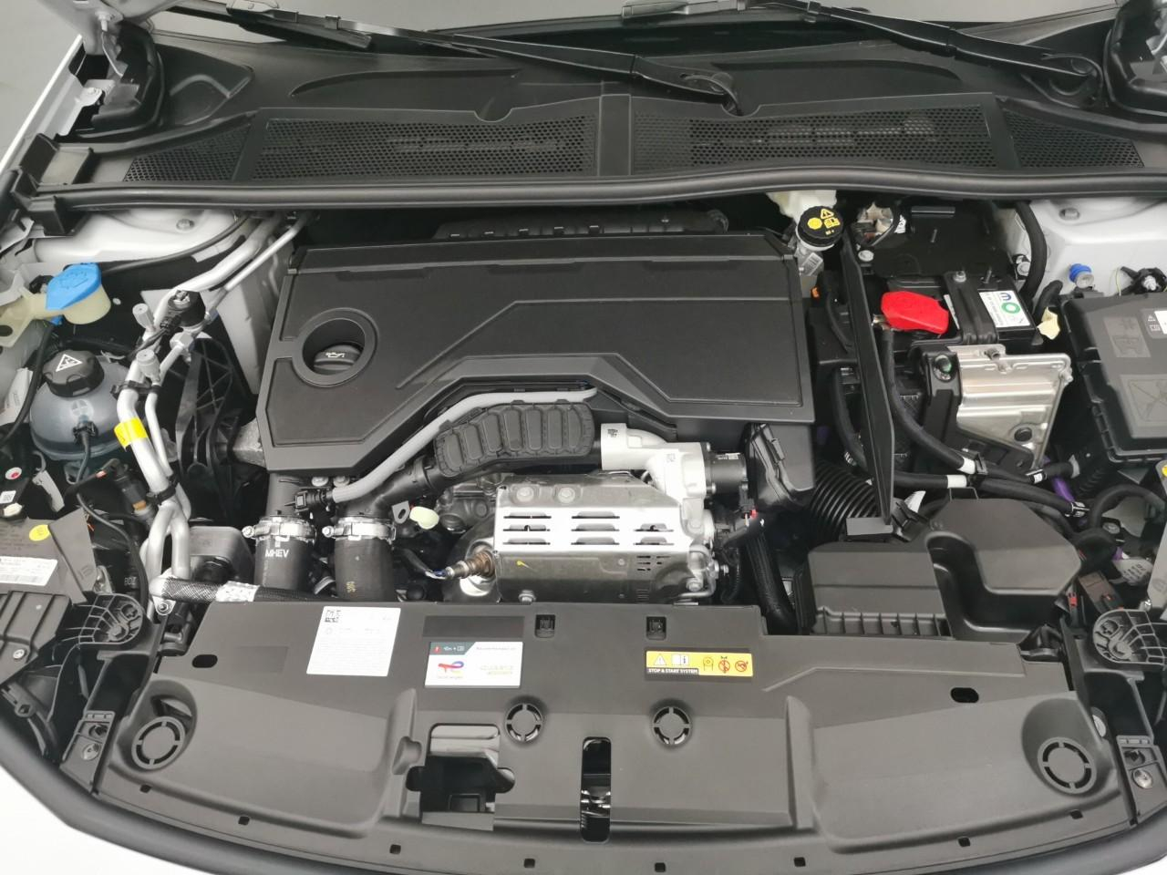 Peugeot 308 sw hybrid 145 e-dcs6 style — photo 15