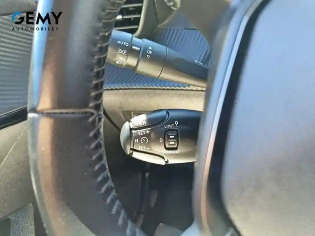 Peugeot 208 puretech 75 s&amp;s bvm5 — photo 22