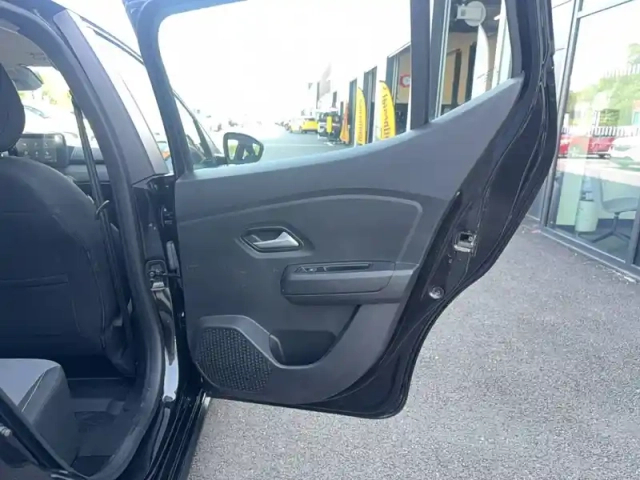 Dacia Sandero eco-g 100 gsr2 — photo 16