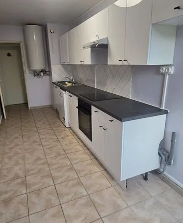 🏡 À LOUER - T4 80 m² avec balcon et parking - Toulouse Montaudran Loyer : 1 200 charges comprises