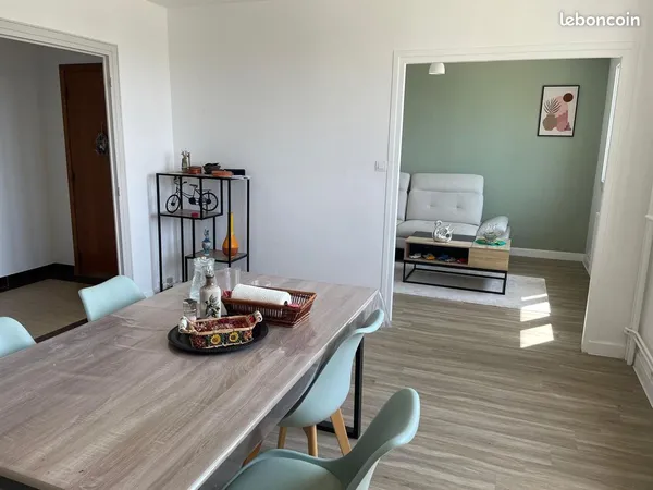 Apt 2 chbres et Garage