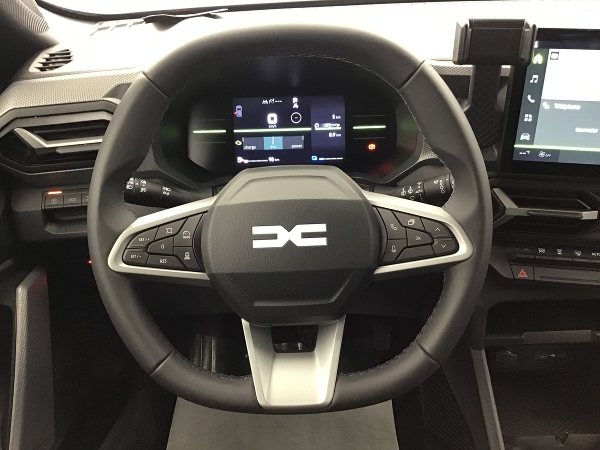Dacia Duster — photo 12
