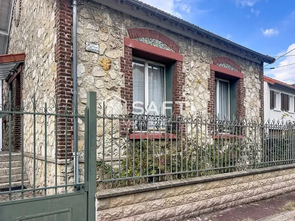 CHARMANTE MAISON 5P (3 CHAMBRES + 1 BUREAU) ET JARDIN