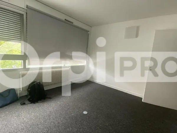 Bureaux 60 m²