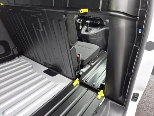 Peugeot Partner m 650kg bluehdi 100 ch s&amp;s — photo 8