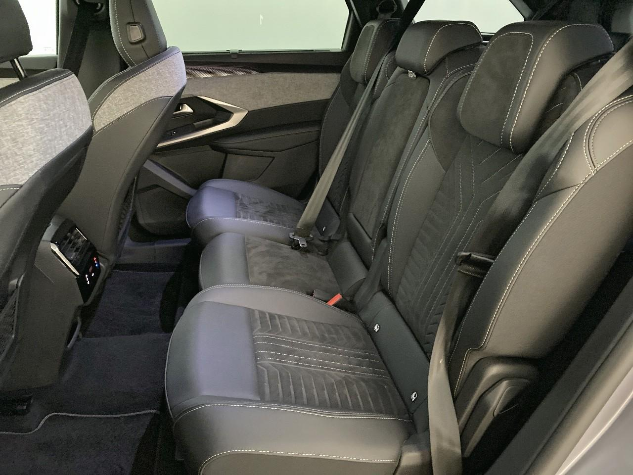 Peugeot 5008 hybrid 145 ch e-dcs6 gt — photo 10