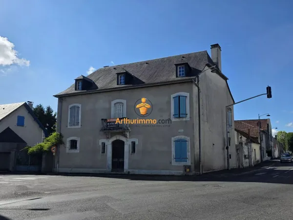 Maison 3 pièces 216 m²
