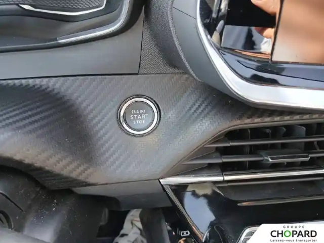 Peugeot 2008 puretech 100 s&amp;s bvm6 — photo 9