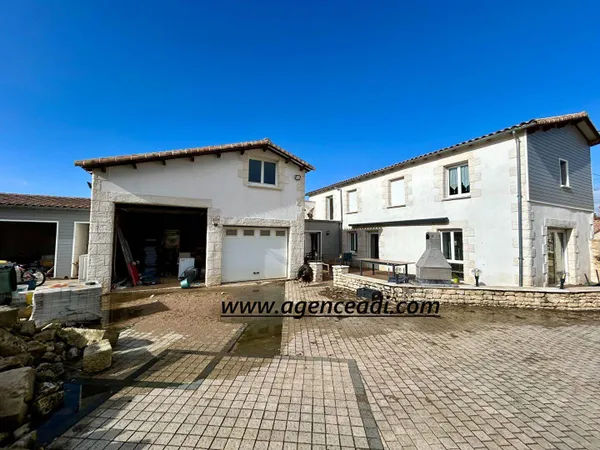 Maison 7 pièces 195 m²