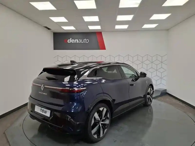 Renault Megane e-tech ev60 220 ch super charge — photo 3