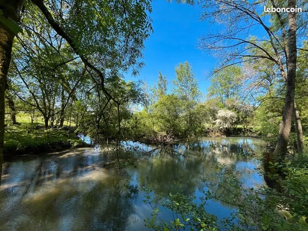 Terrain 2395 m² CHATEAU LARCHER