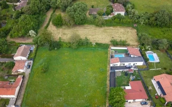 Terrain 500 m²