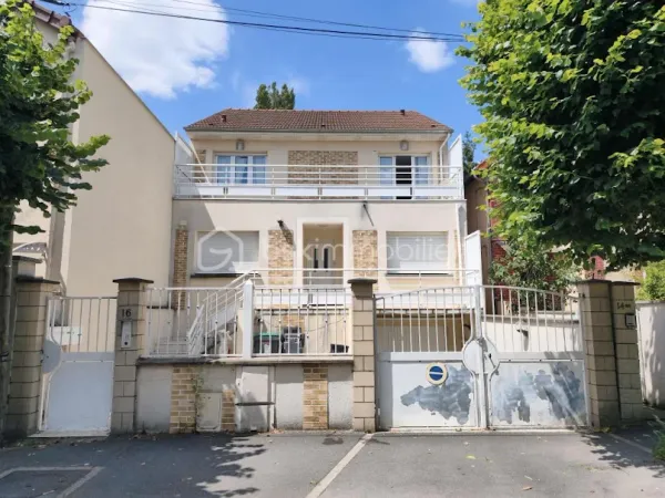 Maison 10 pièces 170 m²