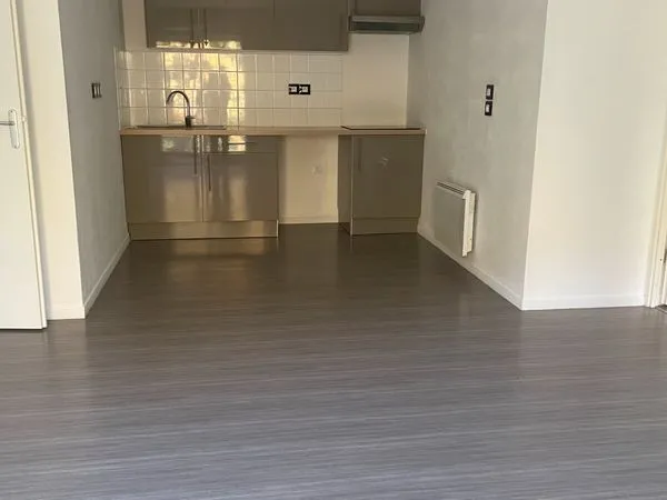 Loue appartement à Sallaumines