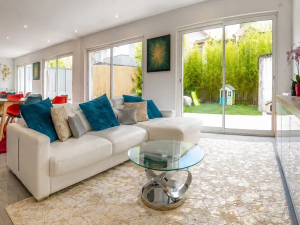 Loue chambre en colocation dans maison