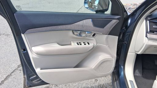 Volvo XC90 2.0 TDI B5 235 AWD Geartronic 8 - Start – 2022 – 121220 km – Hybride diesel – Boîte Automatique — photo 34