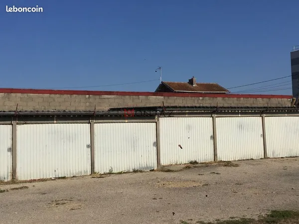 Parking/box 15 m² La Ferté-Gaucher