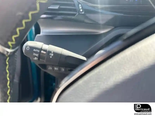 Peugeot 408 phev 225 e-eat8 — photo 16