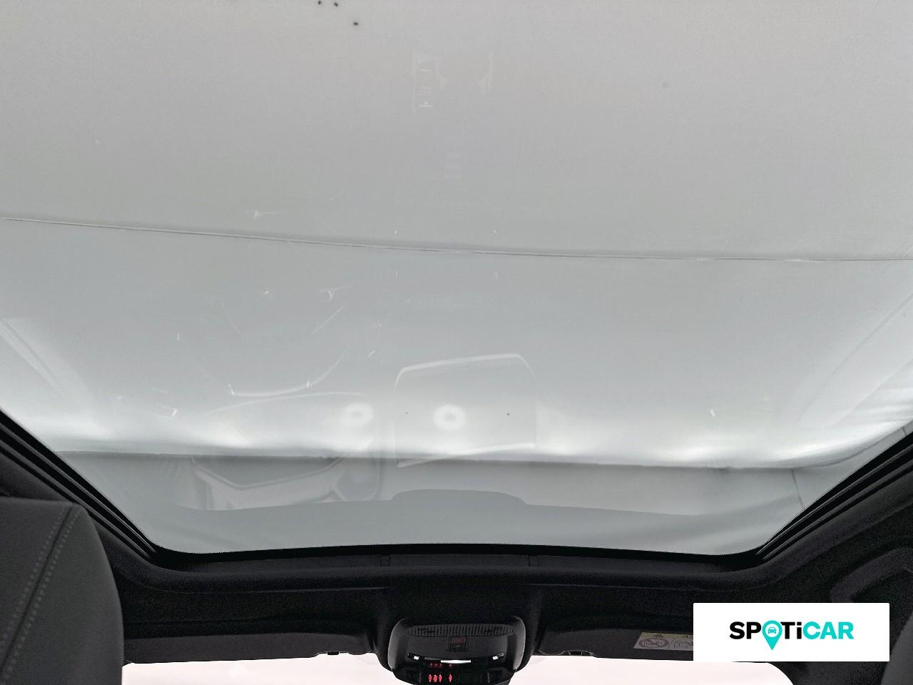 Peugeot 208 e-208 136ch gt — photo 16