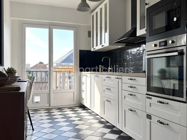 Appartement 4 pièce(s) 85 m² Bordeaux Caudéran centre