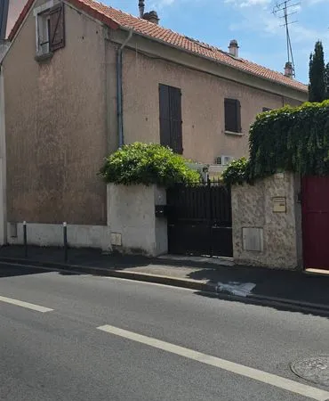 Villemomble-maison 3 chambres- jardiner véranda- 93 m2