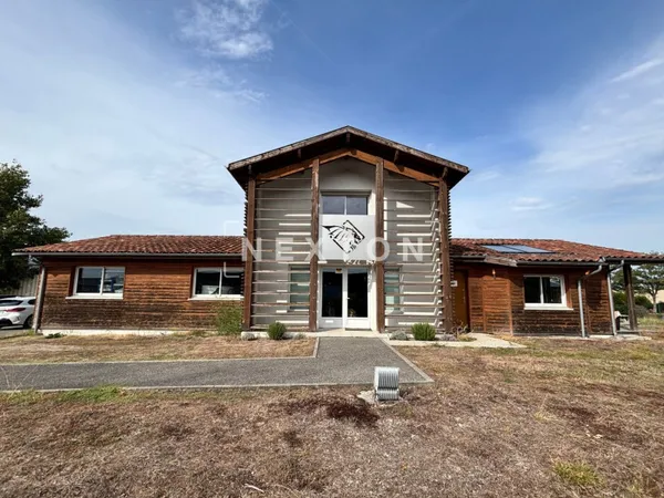 Bureaux 179 m²