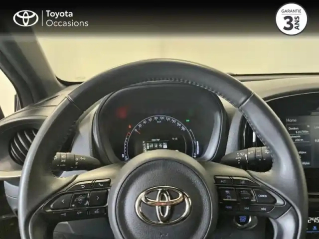 Toyota Aygo x 1.0 vvt-i 72ch design s-cvt — photo 13
