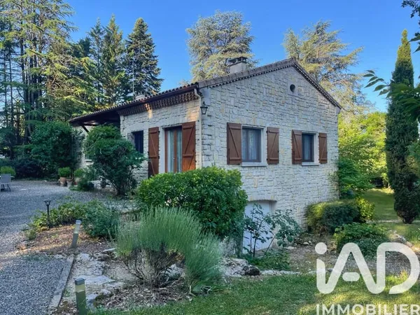 Immeuble 440 m²