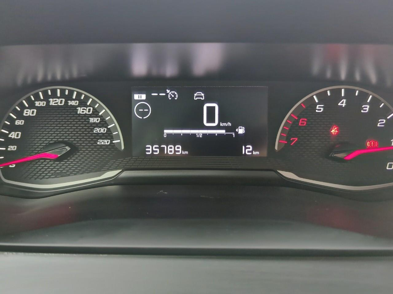 Peugeot 208 bluehdi 100 s&s bvm6 active — photo 24