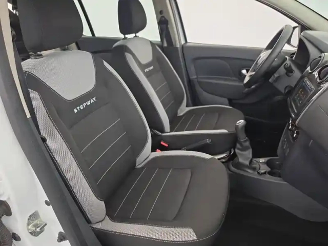 Dacia Sandero eco-g 100 — photo 10