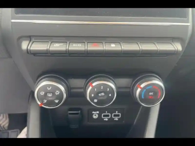 Renault Clio 1.0 tce 90ch equilibre — photo 15