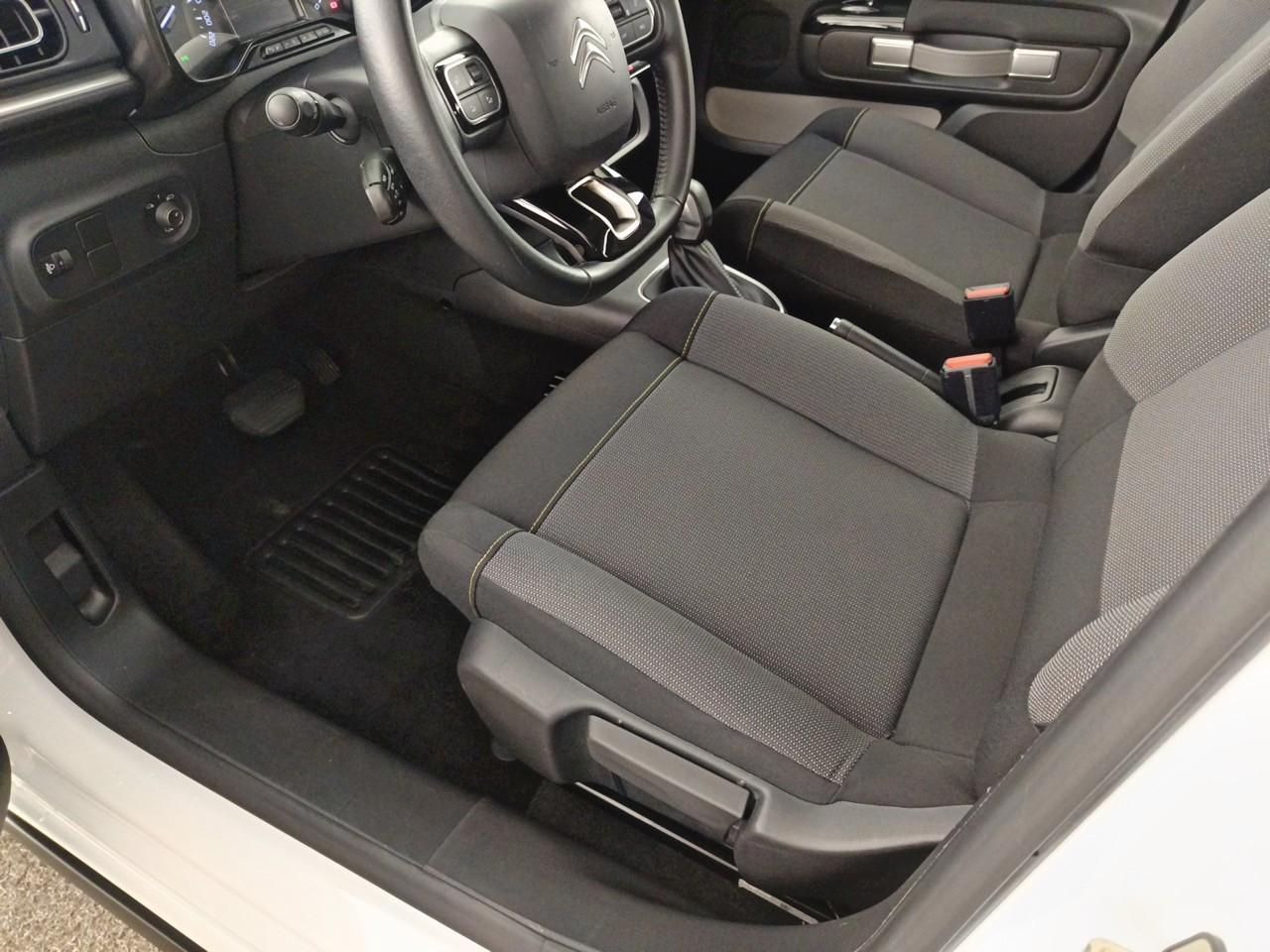 Citroën C3 puretech 110 s&s eat6 shine — photo 22