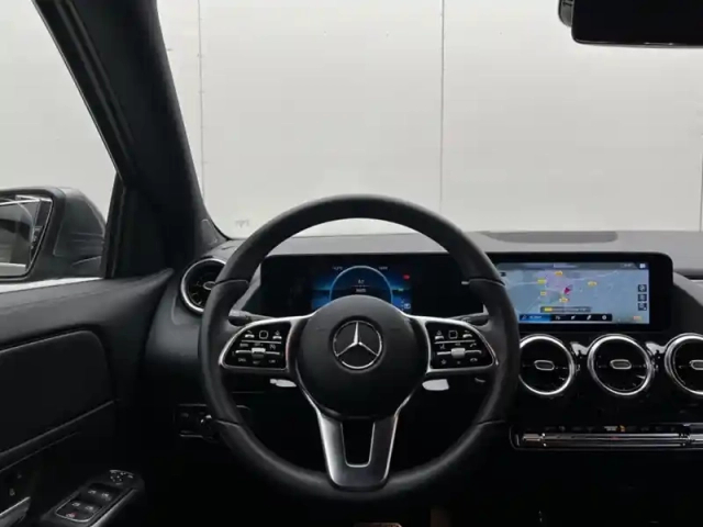Mercedes Gla 250 e business line — photo 18