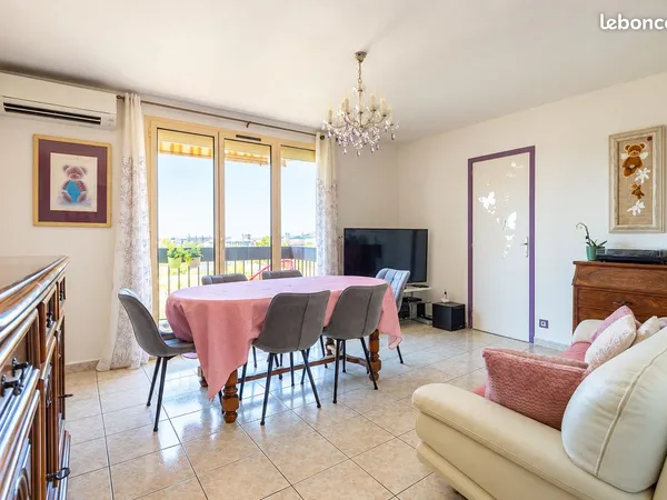 Bel Appartement T4 St Loup / St Tronc - 80 m² - Avec Belle Vue Panoramique