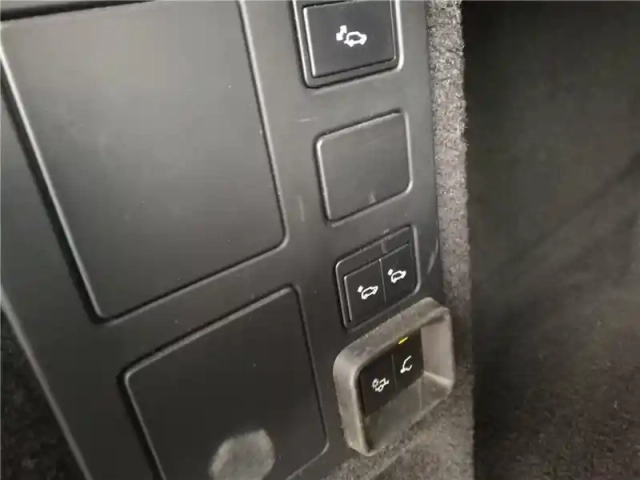 Land Rover Discovery mark i sd4 2.0 240 ch — photo 70
