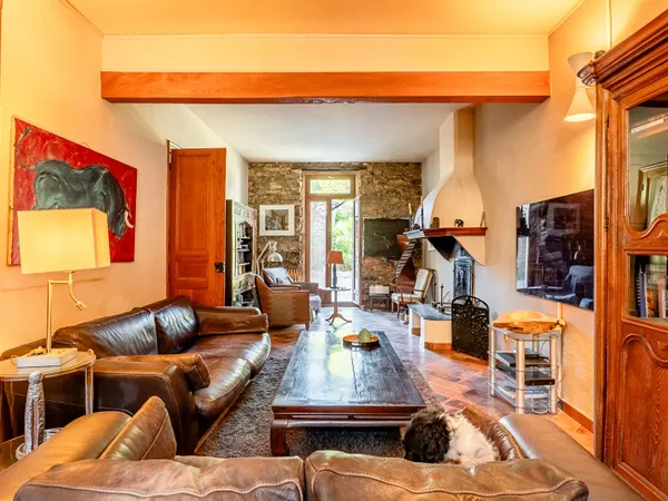 Maison bourgeoise avec gite, piscine et dépendances