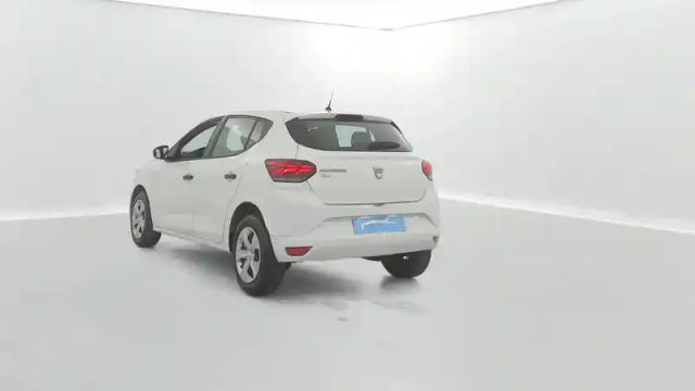 Dacia Sandero sce 65 - 22 — photo 12