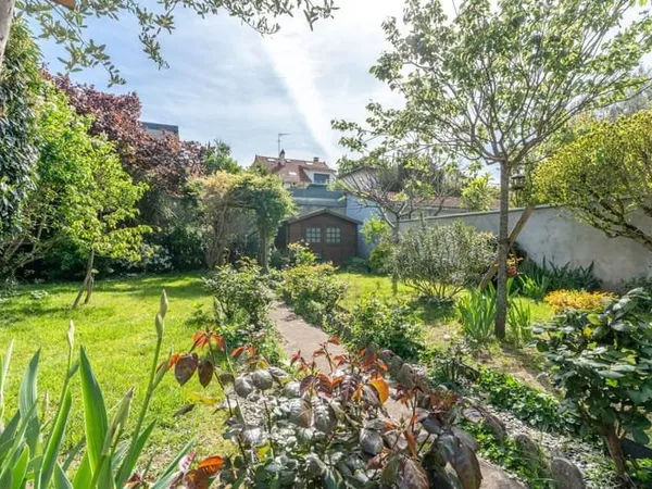 Maison 6 pièces 144 m²
