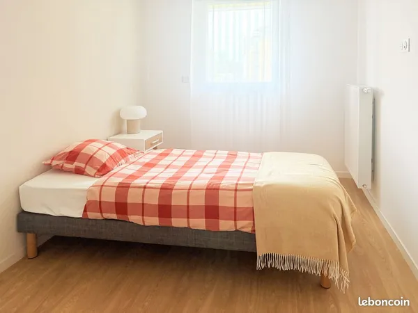 Chambre dans un appartement T3 en colocation